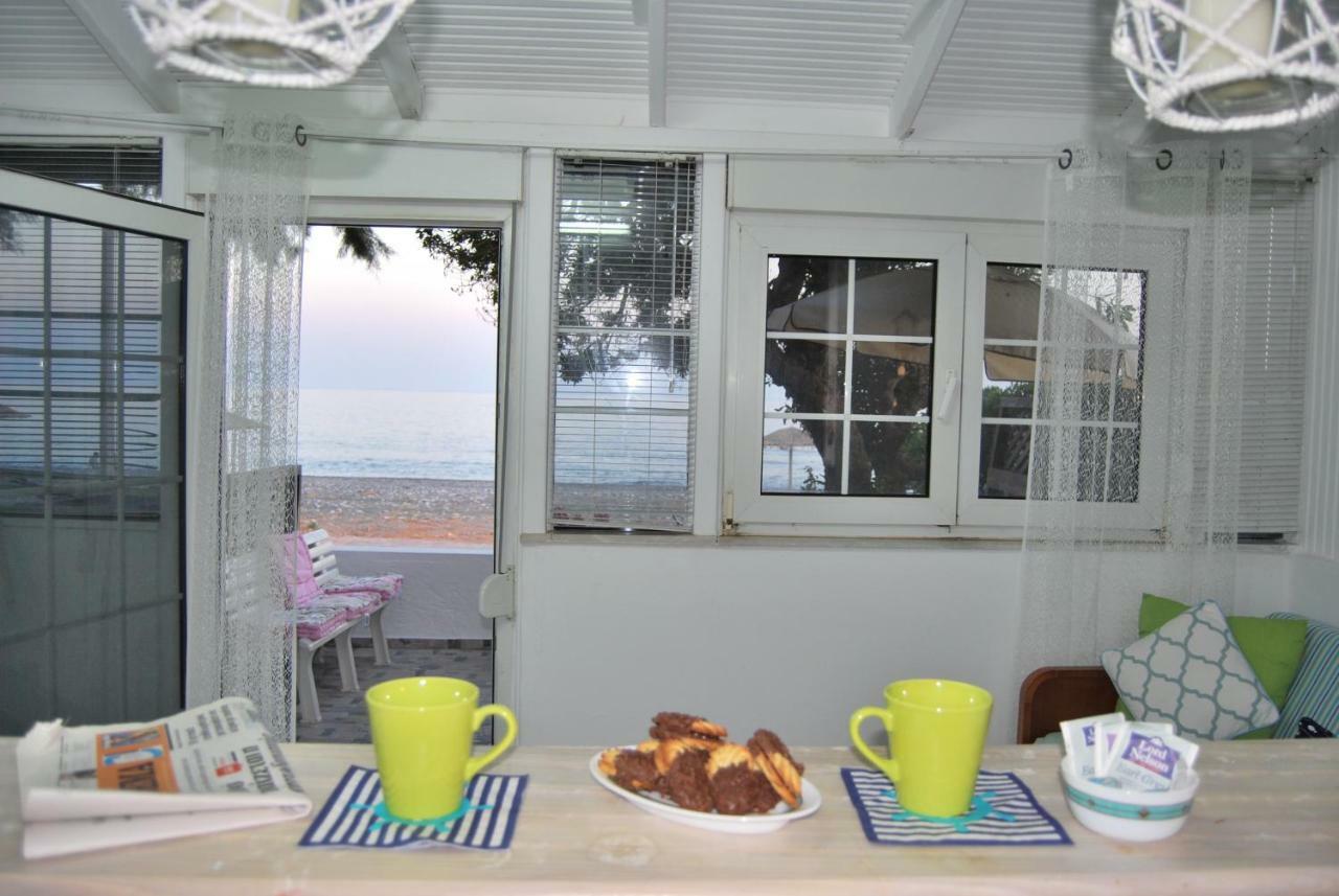 Hatzidakis Beach Retreat 이라피트라 외부 사진