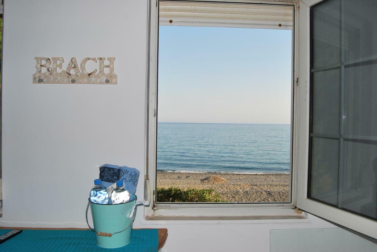 Hatzidakis Beach Retreat 이라피트라 외부 사진